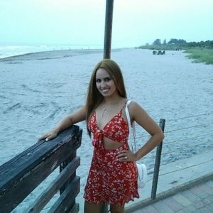 Meet your Posher, Vanessa